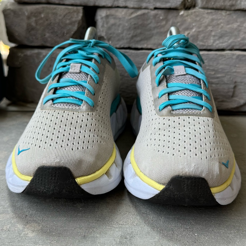HOKA Women's Lightweight Running Shoe - Teal & Pale Gray - Picture 3 of 11